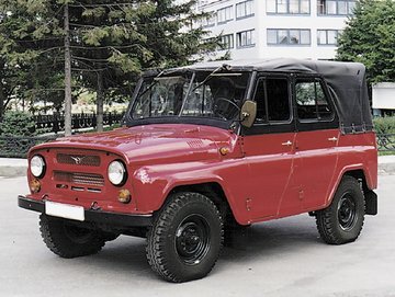 УАЗ-31512 с мягким тентом (1989 г.).jpg