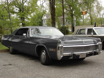 1973_Chrysler_Imperial_LeBaron_-_Flickr_-_denizen24.jpg