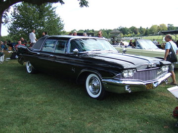 1960_imperial_crown_limousine__ghia_by_aya_wavedancer-d7zjei7.jpg