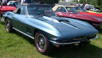 1967_Chevrolet_Corvette_427_convertible.jpg