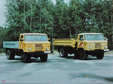 ГАЗ-66-22 и ГАЗ-САЗ-3511.jpg