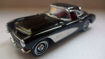 Chevrolet Corvette (C1) 1956р. (1:43 Dinky-Matchbox)