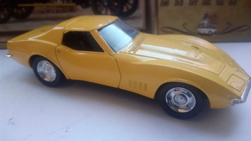 Chevrolet Corvette (C3) Stigray 1968р. (1:43 Solido)