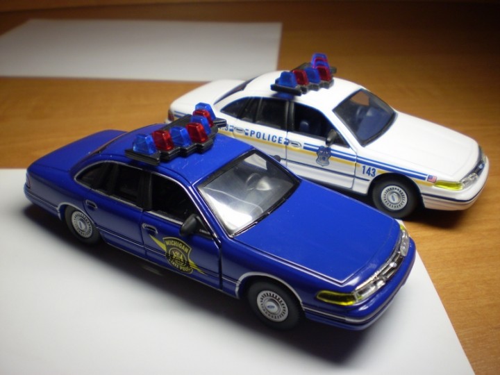 FORD CROWN VICTORIA police 2.jpg