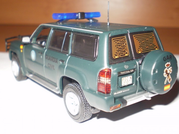 NISSAN PATROL GR zad.jpg