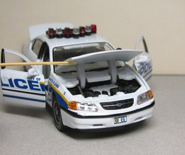 Chevrolet_Impala_Police_2001_2007_Gear_Box_006.jpg