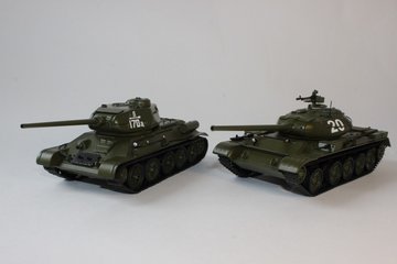 Т-34-85 + Т-54-1.jpg