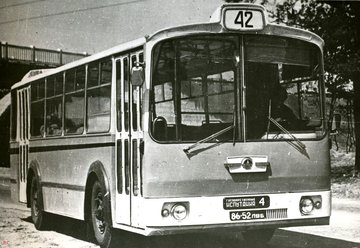 LAZ-98 ЛАЗ-698архив НИИАТ, 1967.jpg
