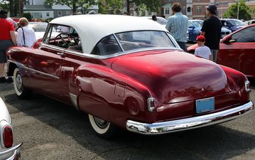 1951_Chevrolet_Deluxe_Bel_Air_HT_Coupé.jpg
