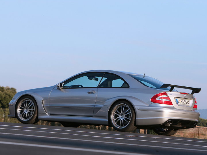 mercedes-benz_clk_55_amg_dtm_street_version_1.jpg