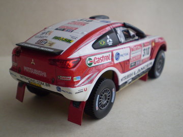 Mitsubishi Lancer Dakar4.jpg