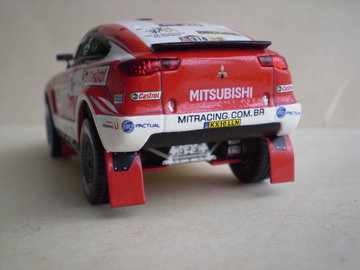 Mitsubishi Lancer Dakar7.jpg