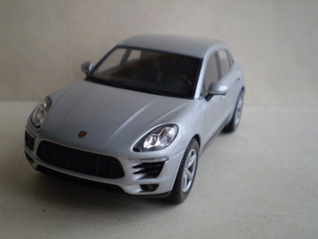 Porsche Macan3.jpg