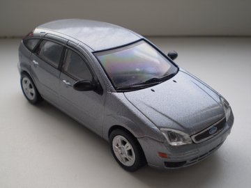 FORD FOCUS ZX 5.jpg