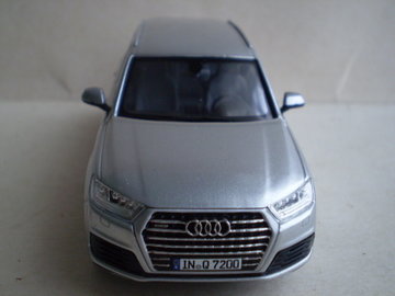 Audi Q7 2016-4.jpg