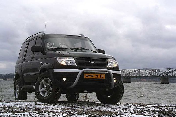 uaz_3162_13.jpg