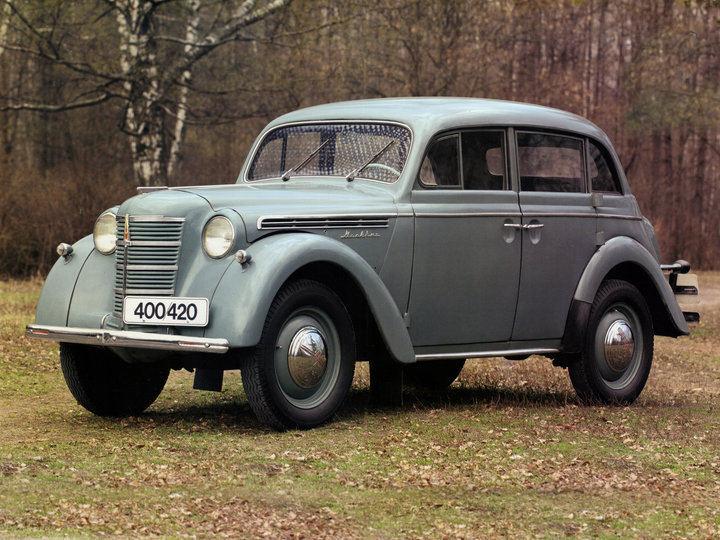 Moskvitch_401_01.jpg