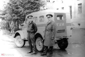 ГАЗ-69 (АП-4) - Милиция (ГАИ) - Коми АССР (цветографическая схема после 1969 г.).jpg