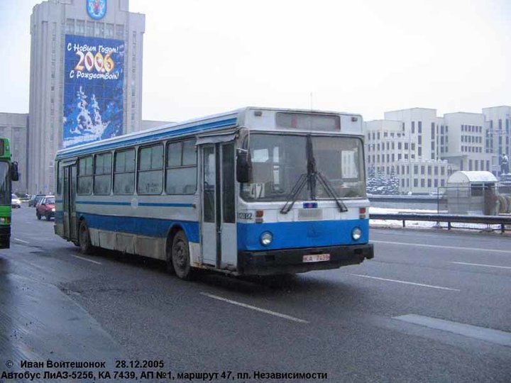 liaz52565_2.jpg