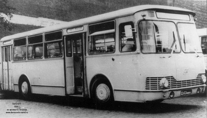 LIAZ677_7.jpg