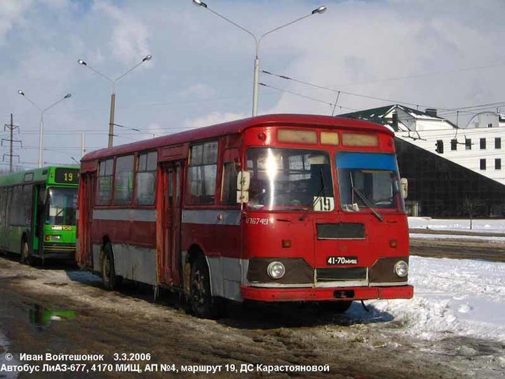 LIAZ677_30.jpg