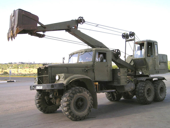 kraz255e_b_01.jpg