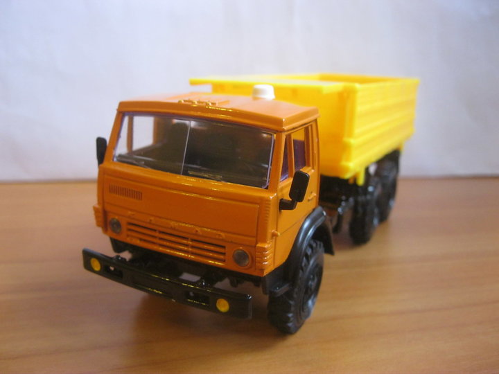 КамАЗ 55105.<br />Виробник - &quot;Элекон&quot;, Казань (Росія). <br />Масштаб 1:43.