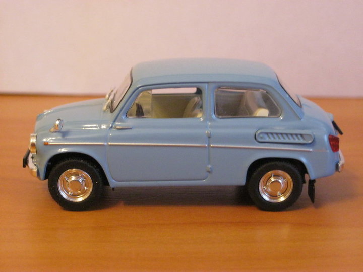 ЗАЗ-965АЭ.<br />Виробник - РСТ (TM &quot;Наш Автопром&quot;).<br />Масштаб - 1:43.