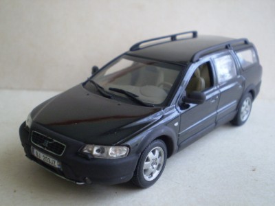 Volvo V70-4.jpg