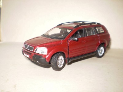 Volvo-XC90-4.jpg