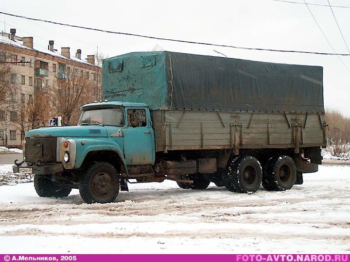 ZIL133GYA_4.jpg