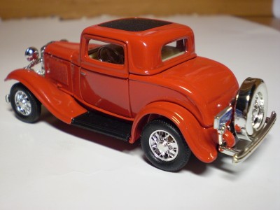 FORD 3-WINDOW COUPE zad.jpg