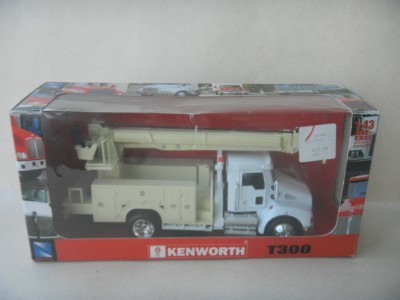 Kenworth T300-1.jpg