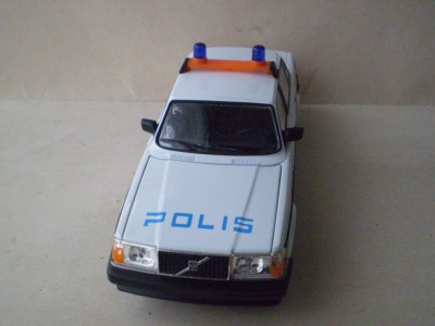 Volvo 240GL-6.jpg