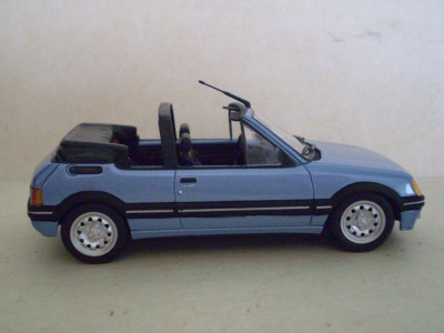 Peugeot 205 cabriolet3.jpg