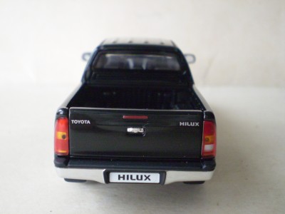 Toyota Hilux 7-6.jpg