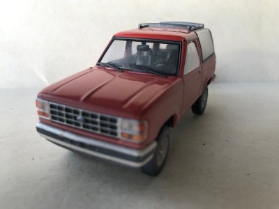 Ford Bronco II-5.jpg