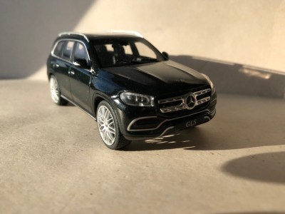 Mercedes GLS4.jpg