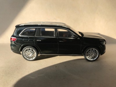 Mercedes GLS5.jpg