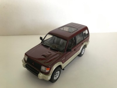 Mitsubishi Pajero LWB-6.jpg