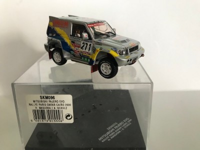 Mitsubishi Pajero Evo 271-2000-1.jpg