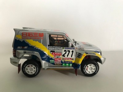 Mitsubishi Pajero Evo 271-2000-3.jpg