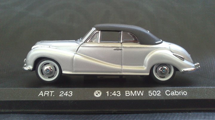 Модель: BMW 502 Cabrio<br />Виробник: DetailCars<br />Масштаб: 1/43