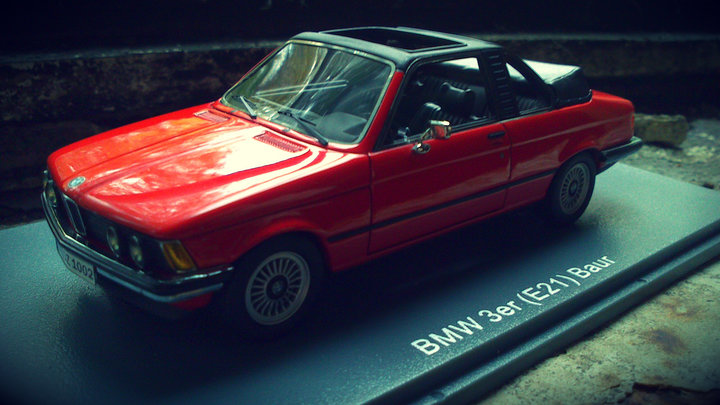 Модель: BMW (E21) 323i Baur<br />Виробник: NEO<br />Масштаб: 1/43