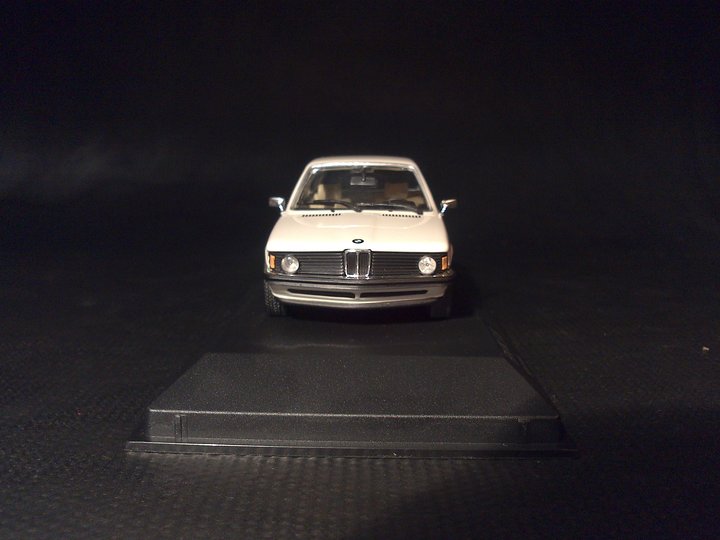 Модель: BMW (E21) 318<br />Виробник: Minichamps<br />Масштаб: 1/43