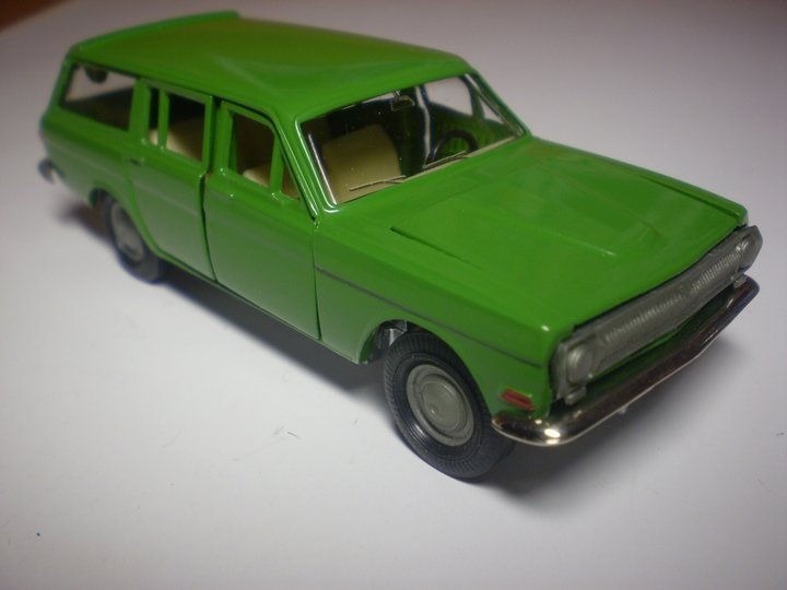 GAZ-24-02 sv.zel....jpg