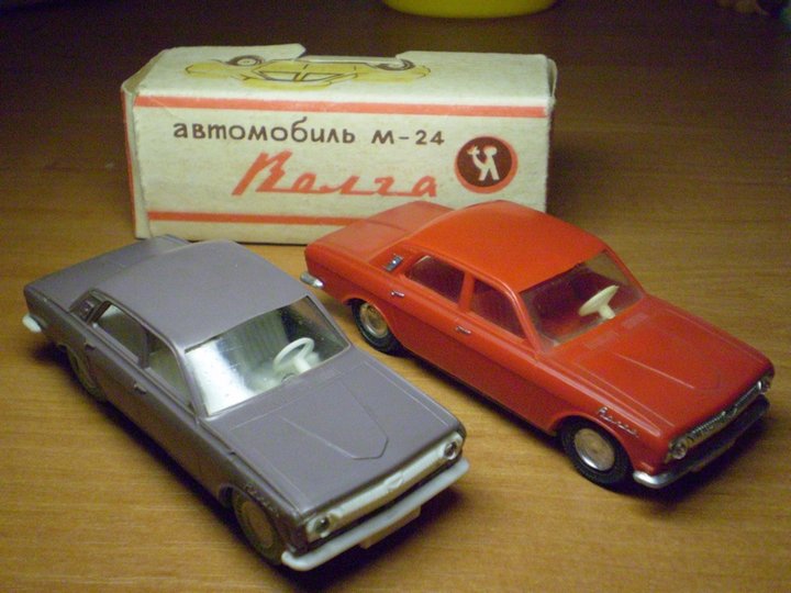 GAZ-24 plast 2+korobka.jpg