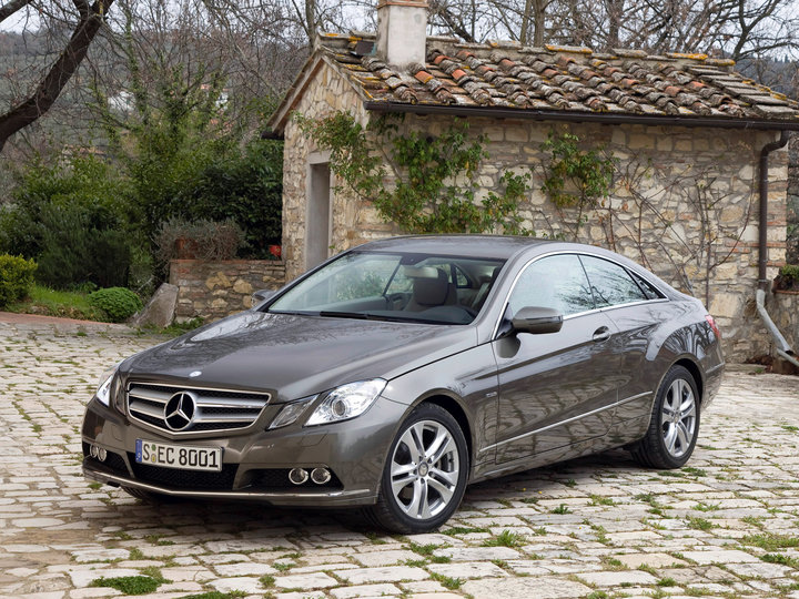 mercedes-benz_e250_cgi_coupe_1.jpg