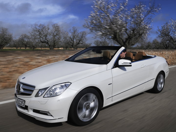 mercedes-benz_e250_cgi_cabrio_1.jpg