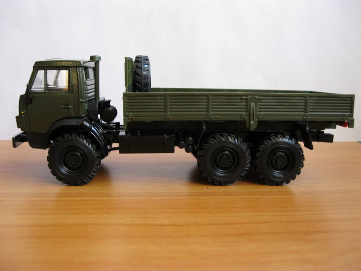 kamaz43105_f 003.jpg